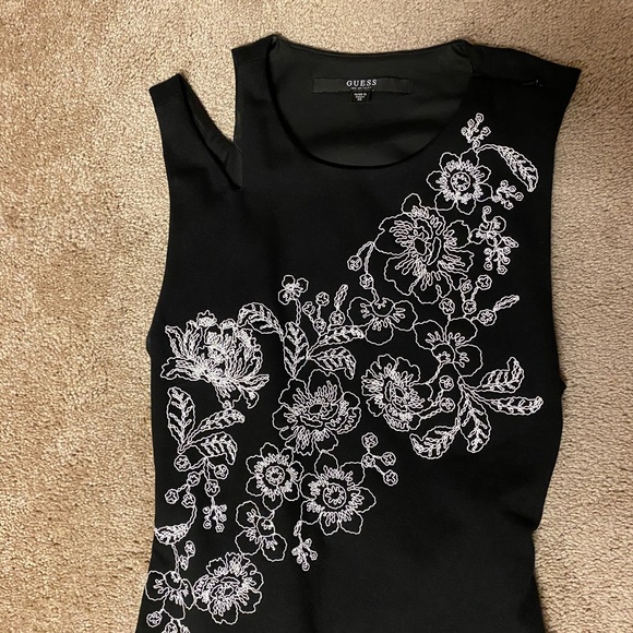 Black open back embroidered Guess dress - Picture 2 of 3